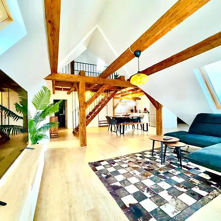 Apartment Eden - Penthouse-loft Ueber Den Daechern Kaufbeurens
