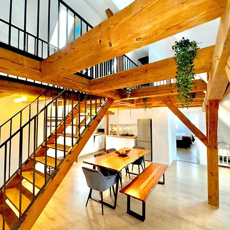 Eden - Penthouse-loft Ueber Den Daechern Kaufbeurens Apartment