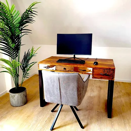 Apartment Eden - Penthouse-loft Ueber Den Daechern Kaufbeurens *