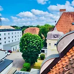 Eden - Penthouse-loft Ueber Den Daechern Kaufbeurens * Kaufbeuren
