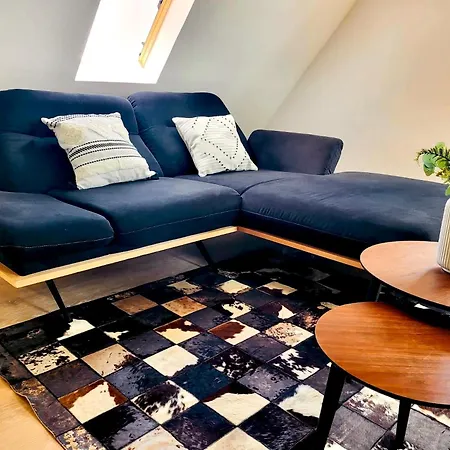 Eden - Penthouse-loft Ueber Den Daechern Kaufbeurens *