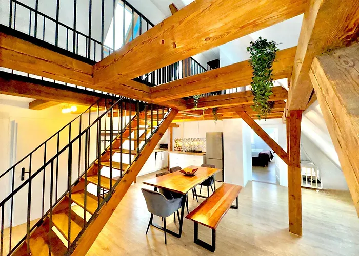 Eden - Penthouse-loft Ueber Den Daechern Kaufbeurens Appartement